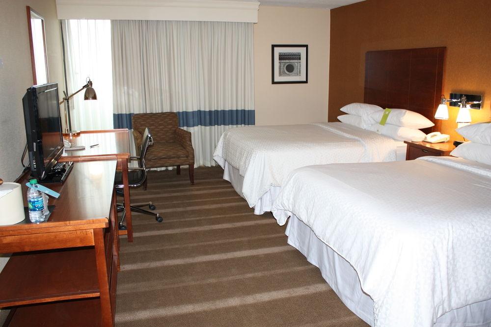 Four Points By Sheraton Chicago O'Hare Schiller Park Екстериор снимка