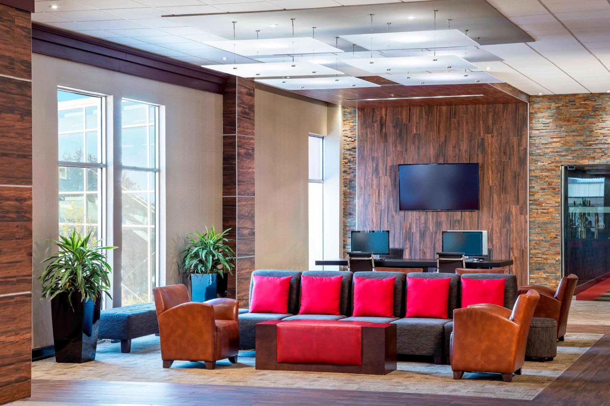 Four Points By Sheraton Chicago O'Hare Schiller Park Екстериор снимка